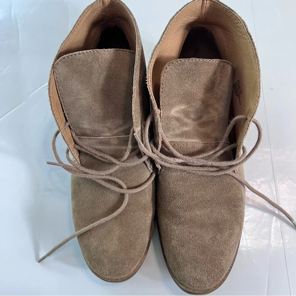 LUCKY Brand Garboh Tan Fall Desert Suede Leather Lace Up Chukka Ankle Bootie 8.5